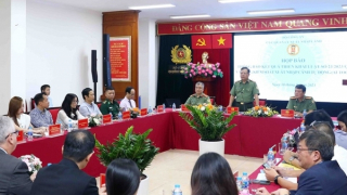 Bãi bỏ quy định về việc hộ chiếu còn hạn từ 6 tháng trở lên mới được xuất cảnh