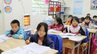 Năm học mới 2023 - 2024: Hỗ trợ học sinh vùng cao đến trường