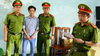 Lừa bán một thửa đất cho 2 người, chiếm đoạt hàng trăm triệu đồng