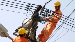 Xung quanh việc giá điện phải "cõng" khoản lỗ của EVN