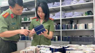 Hơn 260 trẻ dưới 14 tuổi tại Nghệ An hoàn thành hồ sơ cấp hộ chiếu trực tuyến