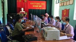 Mở rộng cánh cửa tín dụng chính thức để siết chặt “tín dụng đen”