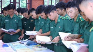 Phát triển tư duy lý luận của Đảng về chiến lược quốc phòng