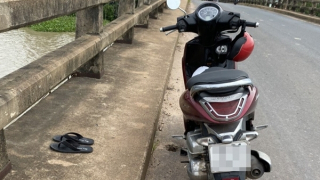 Kịp thời ngăn nam thanh niên định nhảy cầu Bến Sỏi