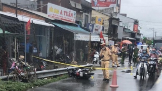 Nam thiếu niên lái xe máy tông chết người trên Quốc lộ 53