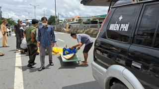 Va chạm liên hoàn ở Tiền Giang, 3 người thương vong