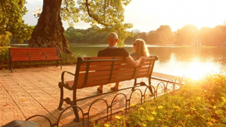 Bắc và Trung Bộ nắng ráo, Nam Bộ mưa giông