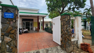 Trường bị tố thu học phí 14 tỷ đồng rồi đóng cửa trước năm học mới