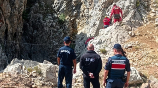 Thám hiểm hang động Thổ Nhĩ Kỳ, người đàn ông mắc kẹt ở độ sâu 1.000 mét