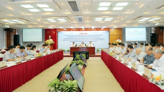 Xây dựng cơ chế, chính sách đặc thù, đảm bảo phát triển ngành Dầu khí nhanh, bền vững