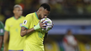 Vượt qua Pele, Neymar trở thành chân sút xuất sắc nhất mọi thời đại của ĐT Brazil