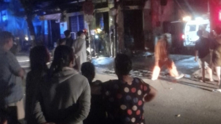 Bố mẹ khóa cửa đi làm sớm, 2 con ở nhà tử vong do cháy