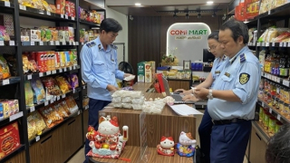 Phát hiện nhiều điểm kinh doanh bánh trung thu không rõ nguồn gốc