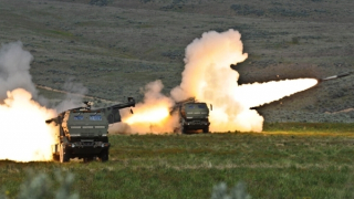 Ba Lan mua gần 500 xe phóng HIMARS của Mỹ