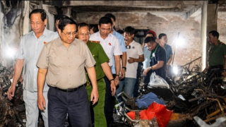 Thủ tướng thị sát hiện trường vụ cháy đặc biệt nghiêm trọng tại Hà Nội
