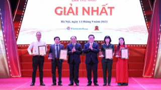 Trao Giải Báo chí toàn quốc “Vì sự nghiệp phát triển Văn hóa, Thể thao và Du lịch” lần thứ nhất