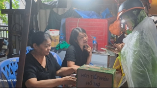 Xúc động tấm chân tình của người dân trong vụ hỏa hoạn xót xa