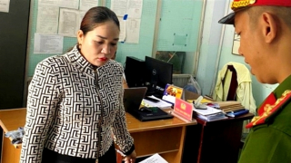 “Cô đồng” lừa giải hạn chiếm đoạt hàng trăm triệu đồng