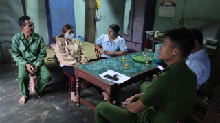 Công an xã giải cứu nhiều phụ nữ bị đưa ra nước ngoài