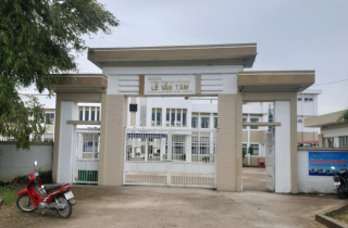 Hàng loạt sai phạm kéo dài tại một trường THPT ở Sóc Trăng