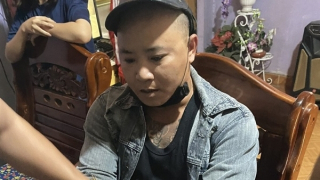 Tạm giữ đối tượng cho vay lãi nặng trong vùng người dân tộc thiểu số