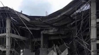 Sập công trình Trung tâm văn hoá huyện, 2 người bị thương