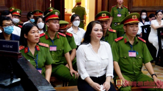 Lĩnh 3 năm tù, bị cáo Nguyễn Phương Hằng bật khóc trước toà