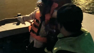 Cứu hộ kịp thời cứu nam thanh niên nhảy cầu Sài Gòn