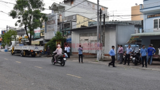 Chủ công trình xây dựng từng “nhốt” cán bộ kiểm tra đã tự nguyện tháo dỡ