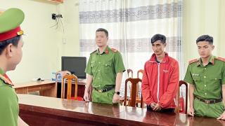 Khởi tố nhân viên công ty dược tham ô tài sản