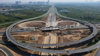 Nhiều công trình "há miệng" chờ đất, cát (bài 1)