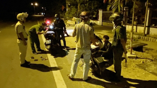 Những tổ công tác đặc biệt tuần tra lúc nửa đêm về sáng