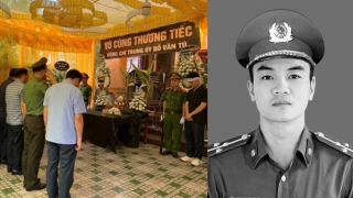Truy thăng cấp bậc hàm cán bộ Công an thị trấn hy sinh trong khi làm nhiệm vụ