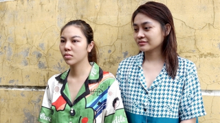 Hai nữ chủ nợ đưa con nợ về nhà, ép mở mật khẩu chuyển tiền trừ nợ