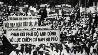 Hào hùng thời khắc lịch sử