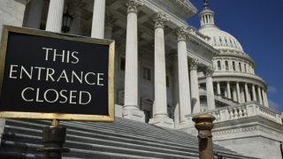 Nước Mỹ và nguy cơ đóng cửa chính phủ - Vì cuộc đua  xem như đã bắt đầu