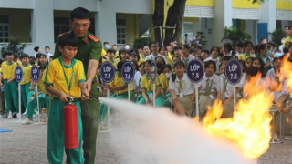 Tuyên truyền, tập huấn PCCC cho cán bộ cấp xã và hàng ngàn học sinh