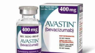 Xung quanh việc bị mù do tiêm thuốc chữa ung thư