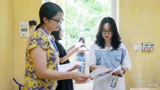 Thi tốt nghiệp THPT từ năm 2025: Tranh luận trái chiều về số lượng môn thi bắt buộc