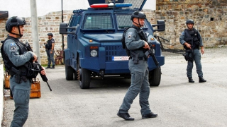 Kosovo yêu cầu Serbia rút quân khỏi biên giới