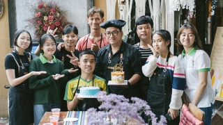 Những đôi bàn tay biết nói