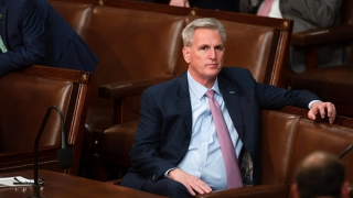 Chủ tịch Hạ viện Mỹ McCarthy bị miễn nhiệm