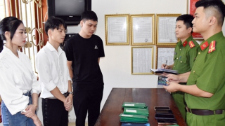 Khởi tố 3 đối tượng mua bán thông tin tài khoản ngân hàng