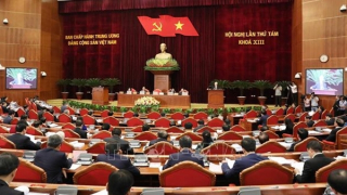 Ngày làm việc thứ ba Hội nghị Trung ương 8 khóa XIII