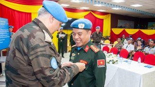 Ba cán bộ Công an Việt Nam nhận Huy chương Gìn giữ hòa bình Liên Hợp Quốc