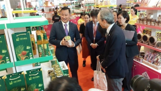 Hỗ trợ doanh nghiệp xuất khẩu hàng Việt sang thị trường khó tính