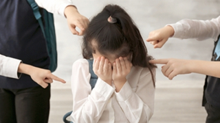 Bạo hành học đường, đừng cố đổ dầu vào lửa