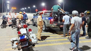 Dẹp nạn “quái xế”