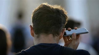 Tại sao việc đăng ảnh và giọng nói của trẻ em lên Internet lại nguy hiểm?