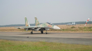 Xúc tiến việc nâng cấp, khai thác lưỡng dụng sân bay Biên Hòa